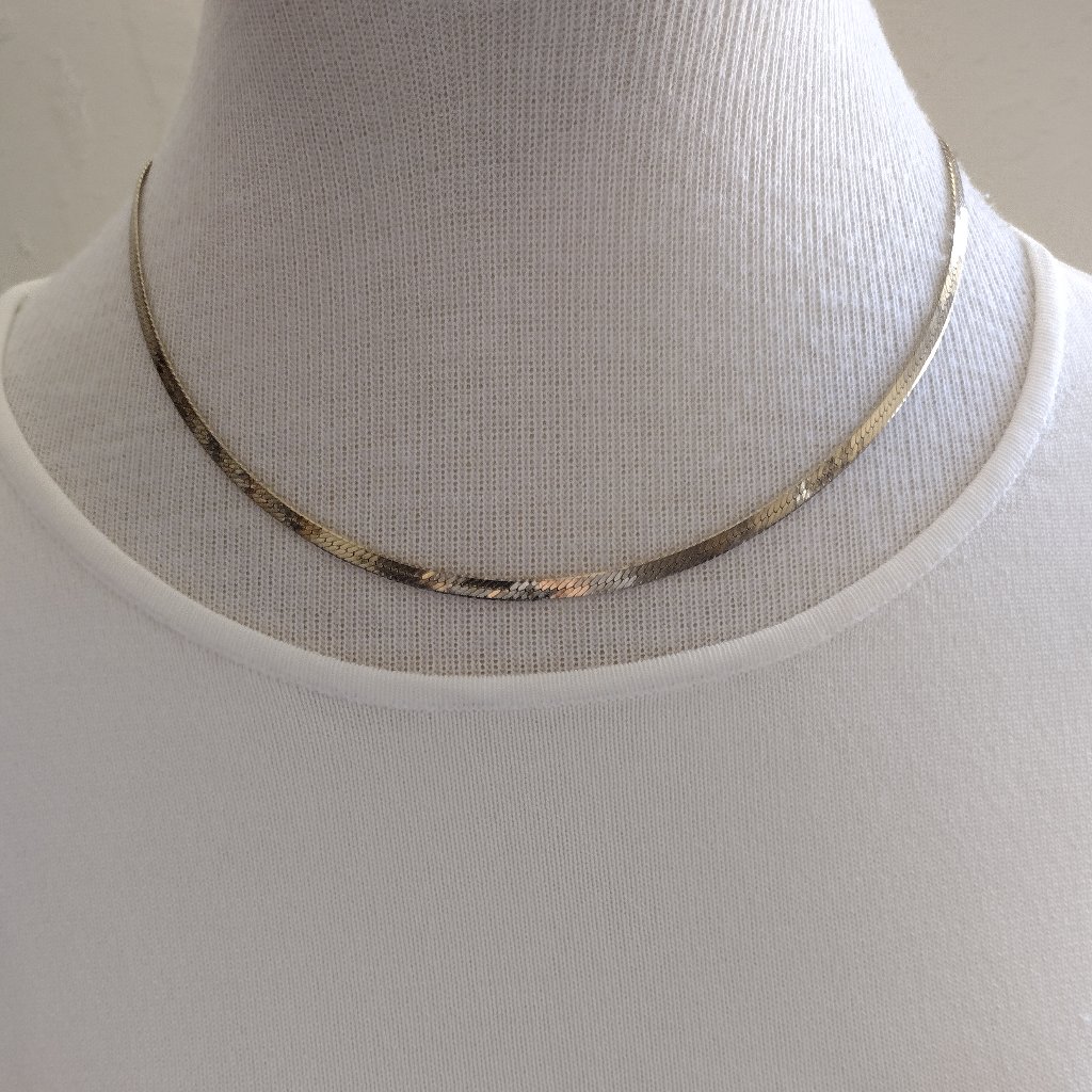 Gold Tone Flat Necklace